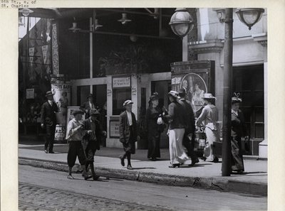 Kasse des Strand Motion Picture Theaters in der 419 North 6th Street von Charles Clement Holt